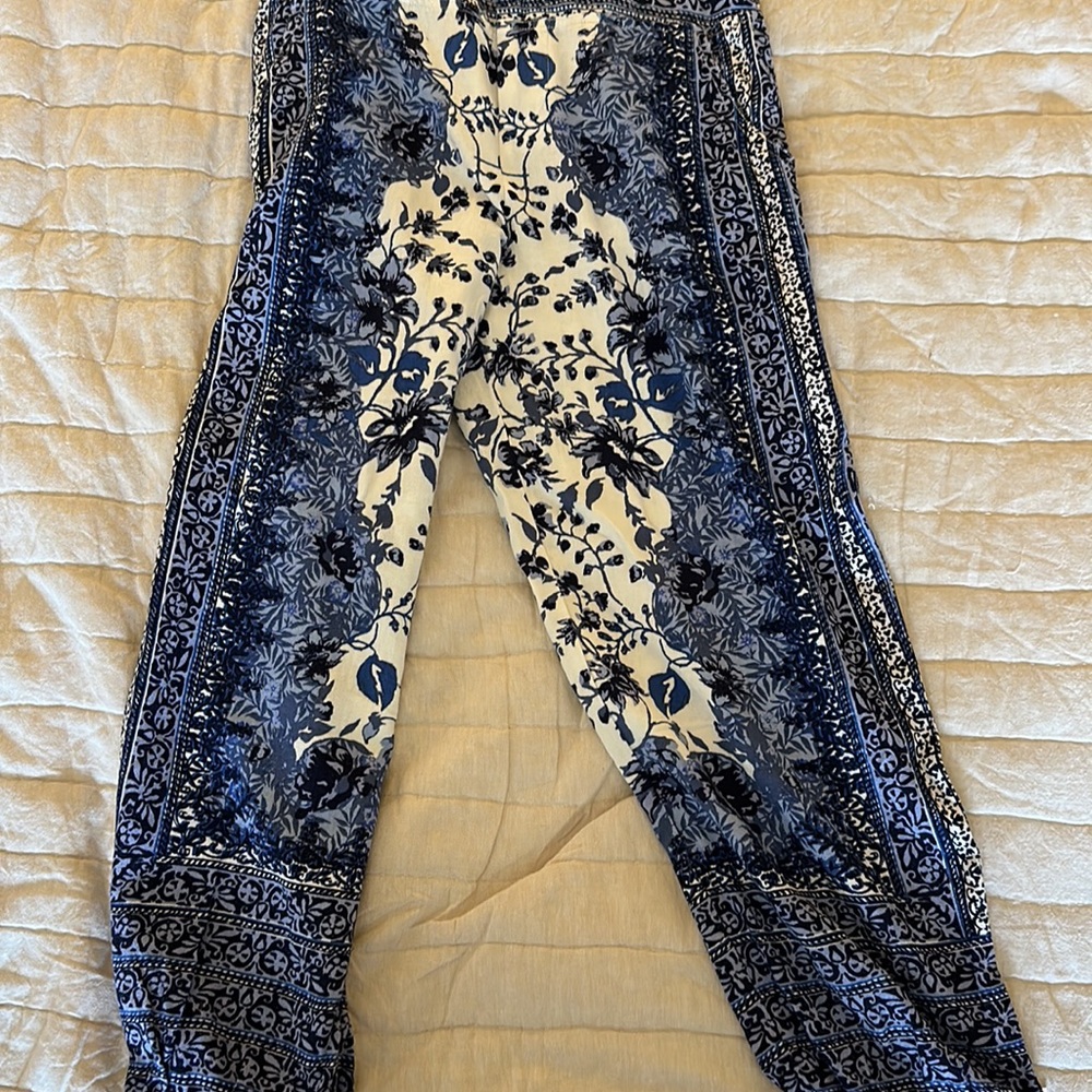 NWT Anthropologie size 6 flowy summer pant